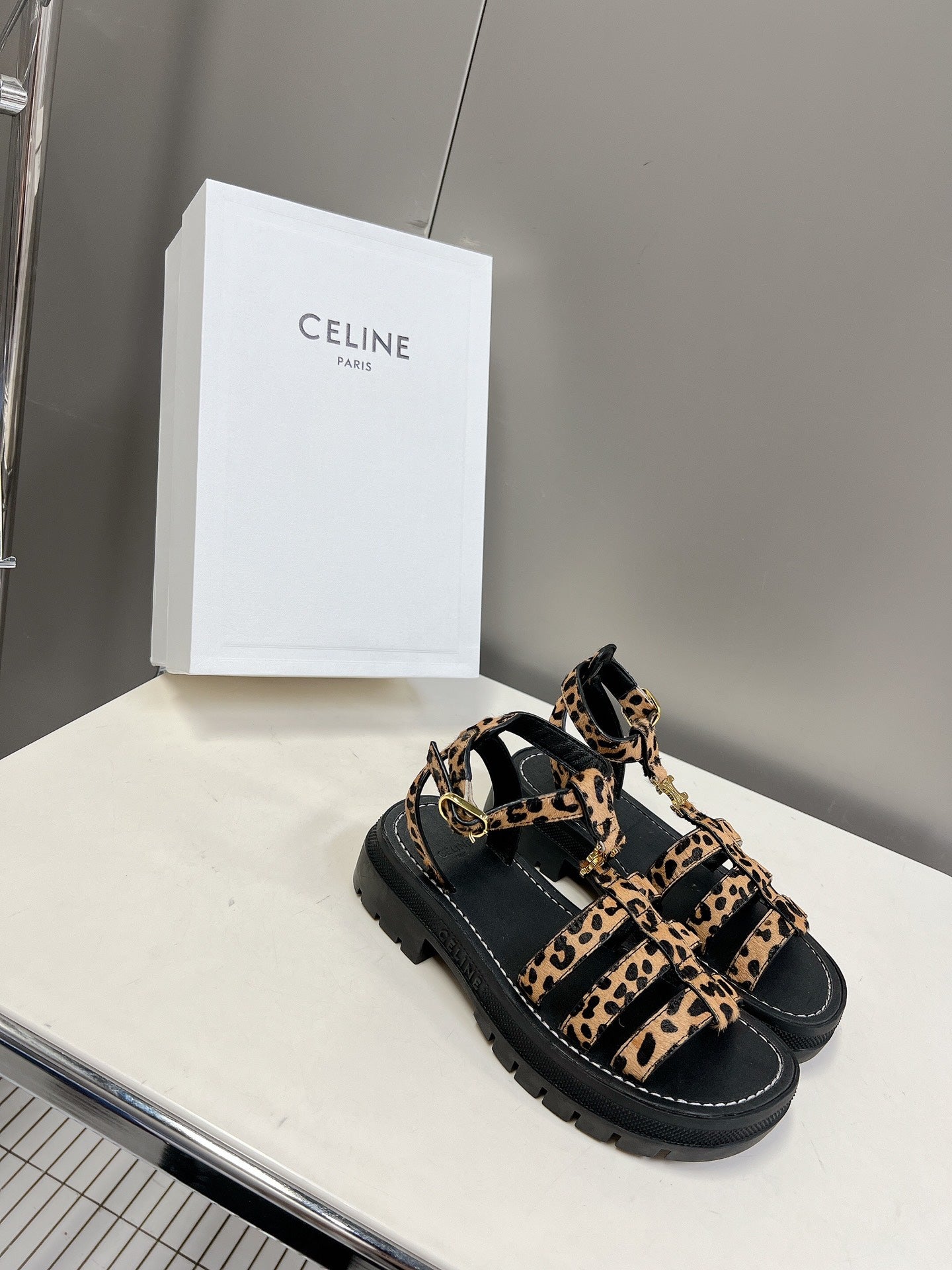 CELINE