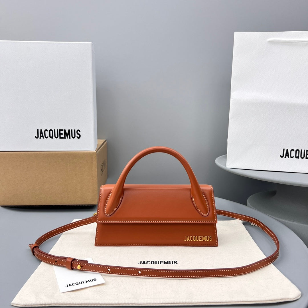 JACQUEMUS