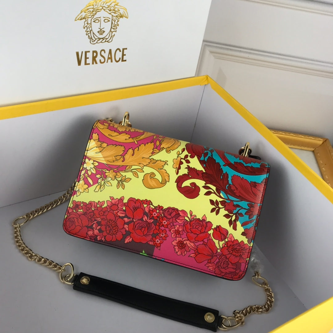 VERSACE