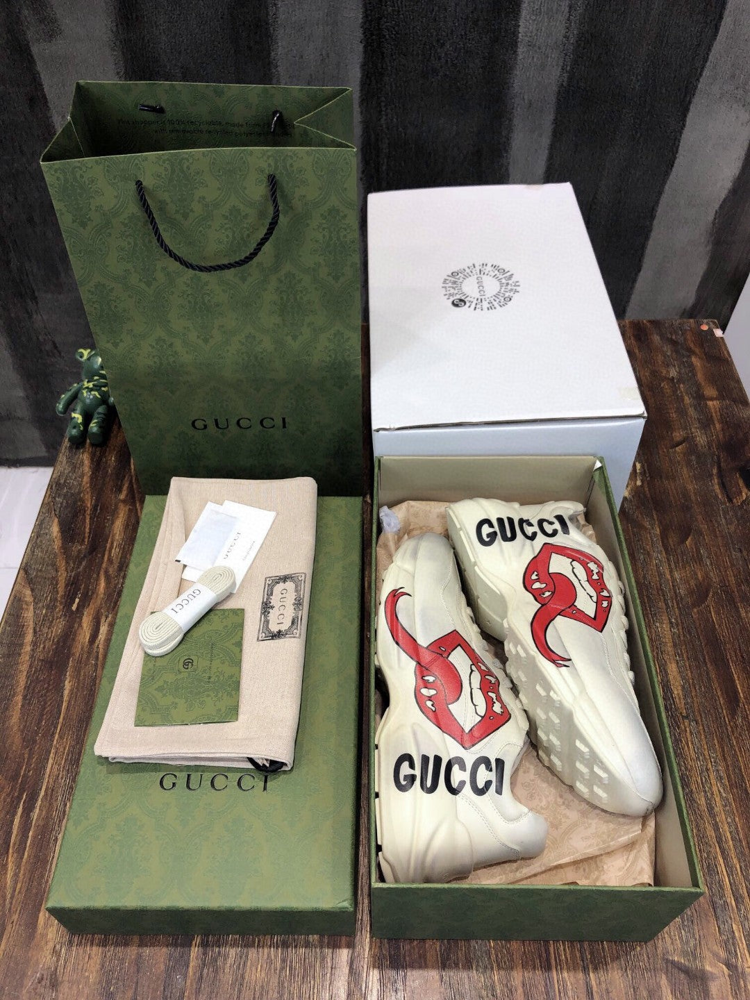 Gucci