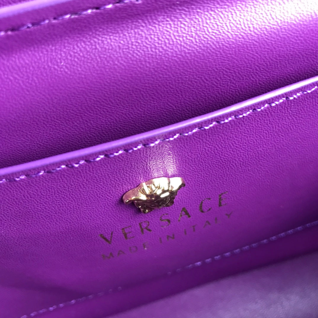 VERSACE