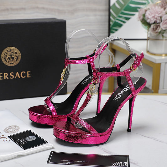 VERSACE