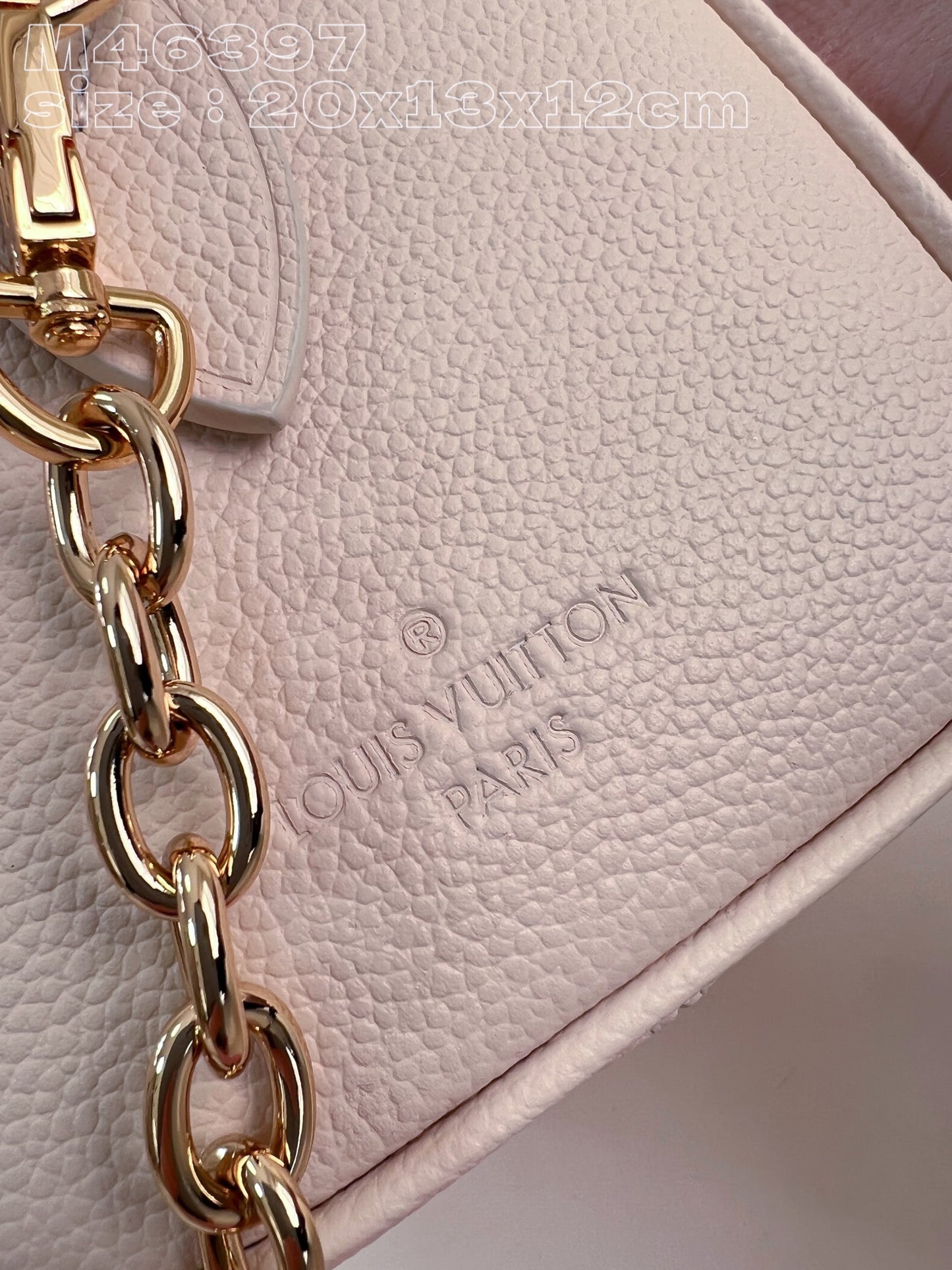 LOUIS VUITTON