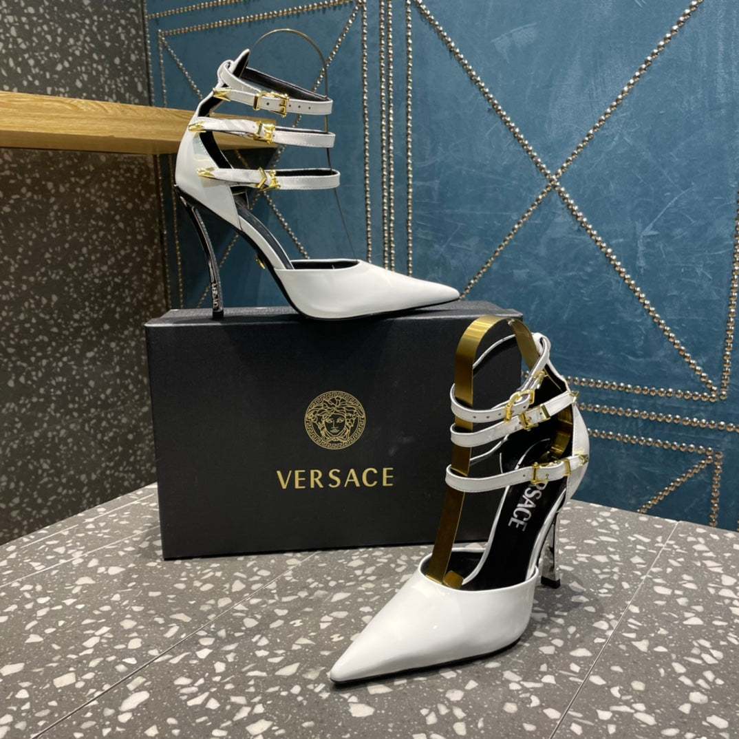 VERSACE