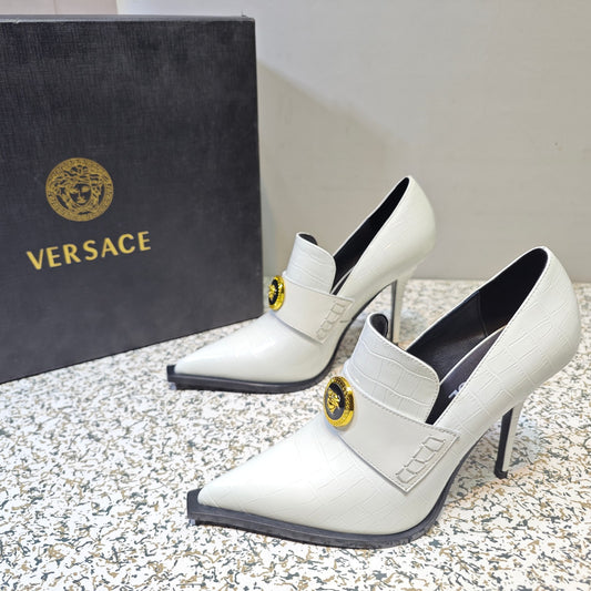 VERSACE