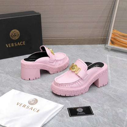 VERSACE