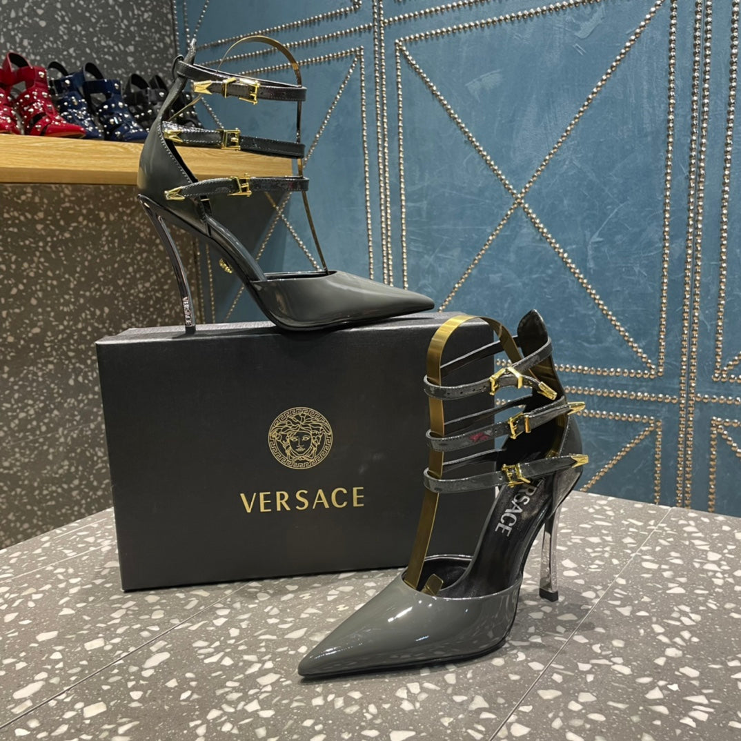 VERSACE