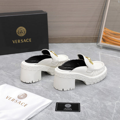 VERSACE