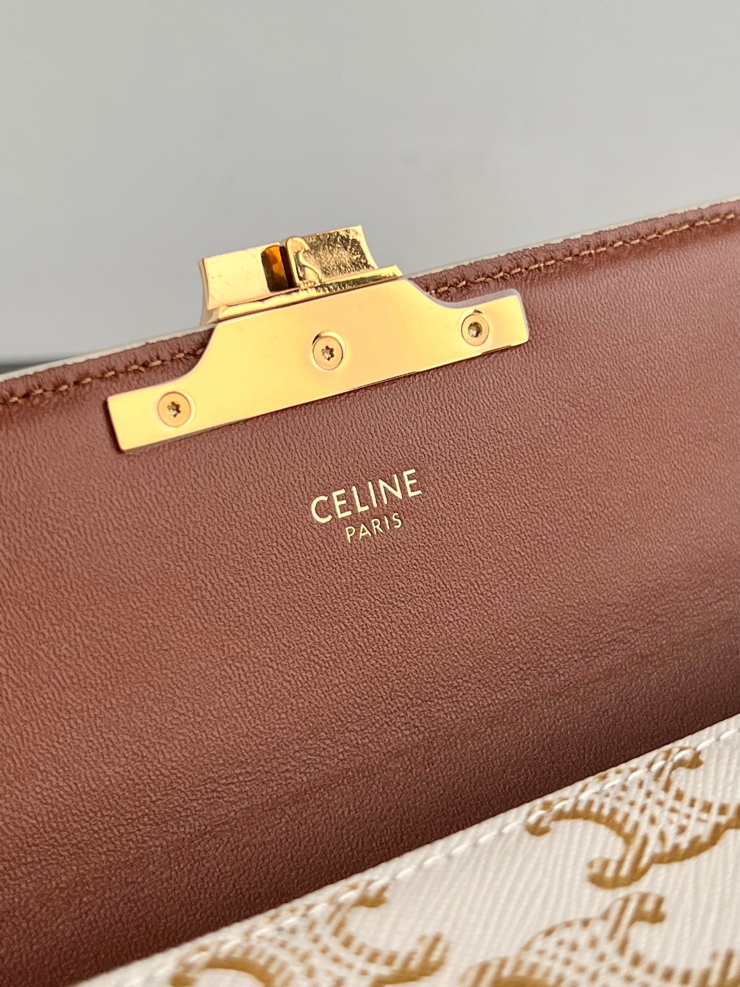 CELINE