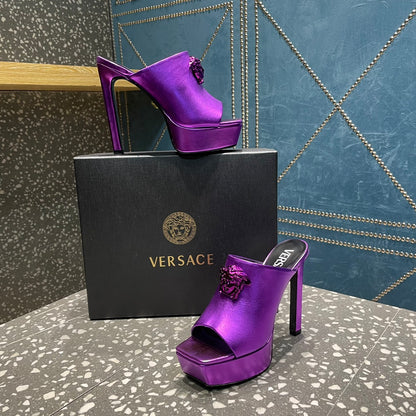 VERSACE