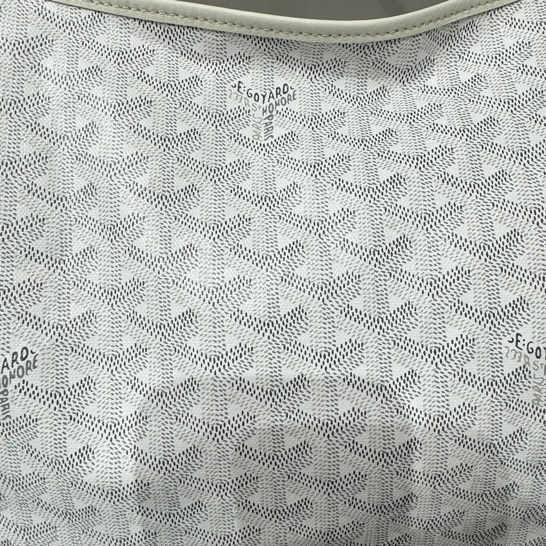 GOYARD