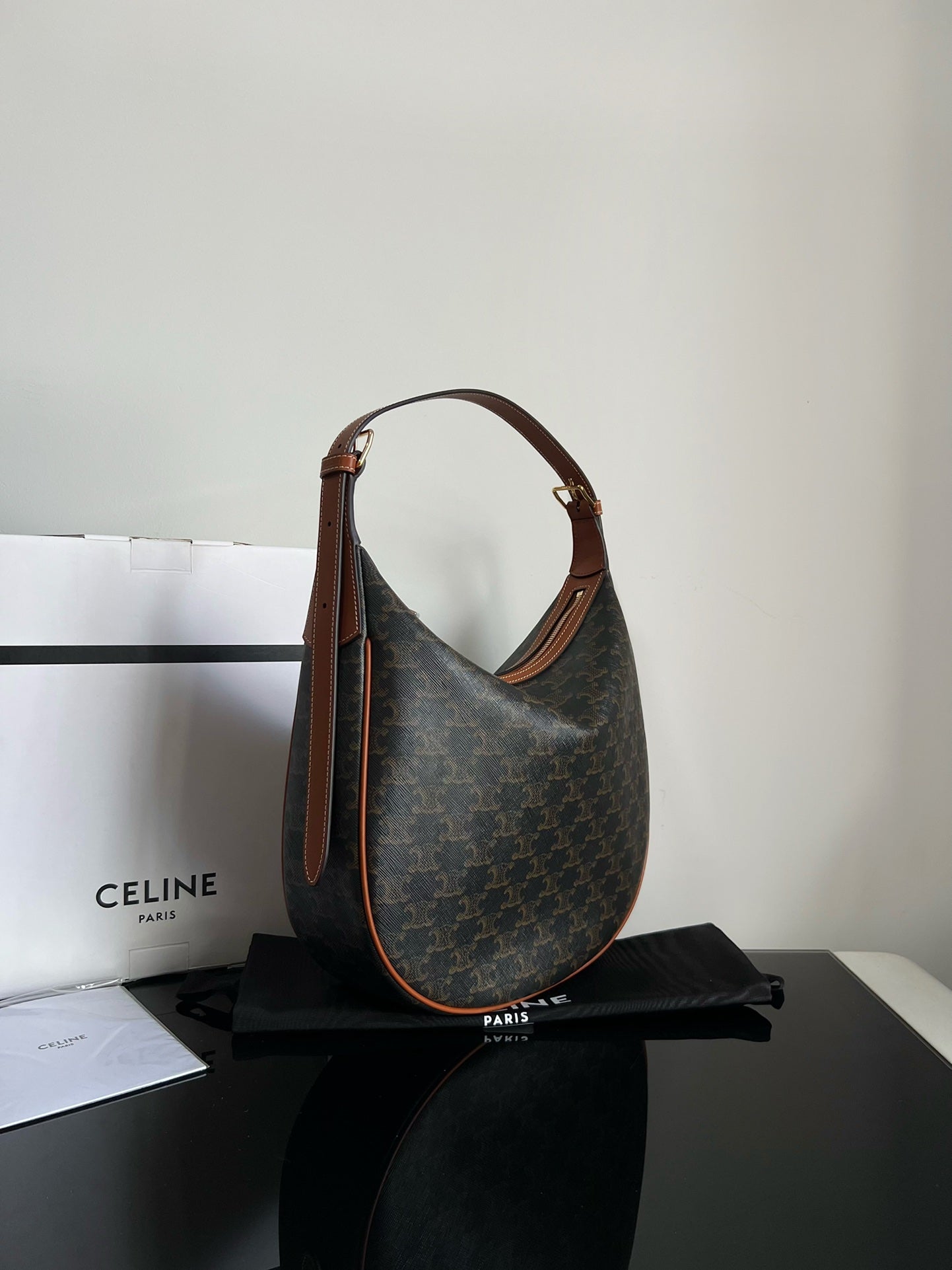 CELINE