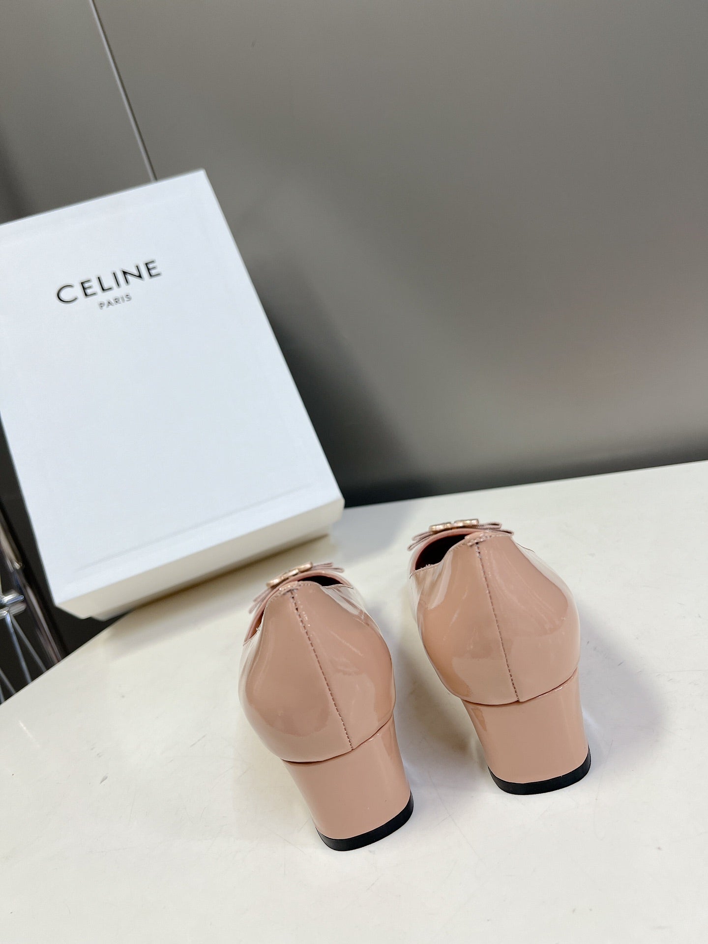 CELINE