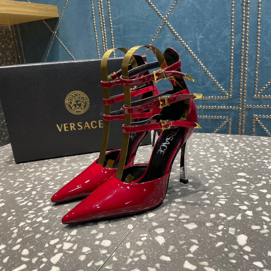 VERSACE