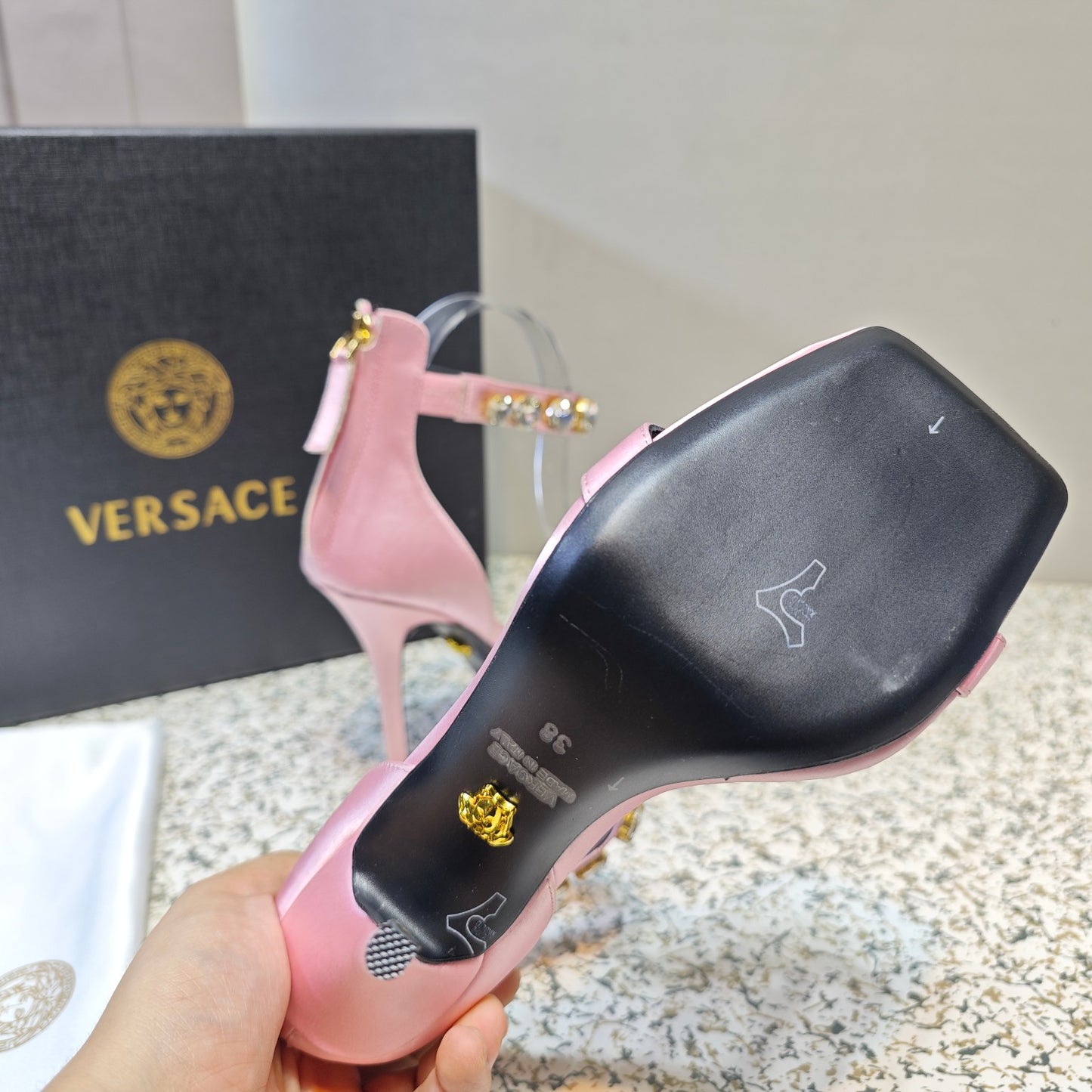 VERSACE