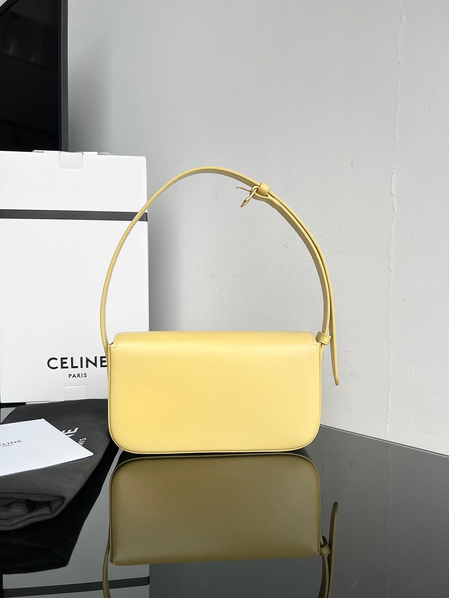 CELINE