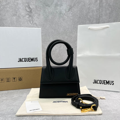 JACQUEMUS