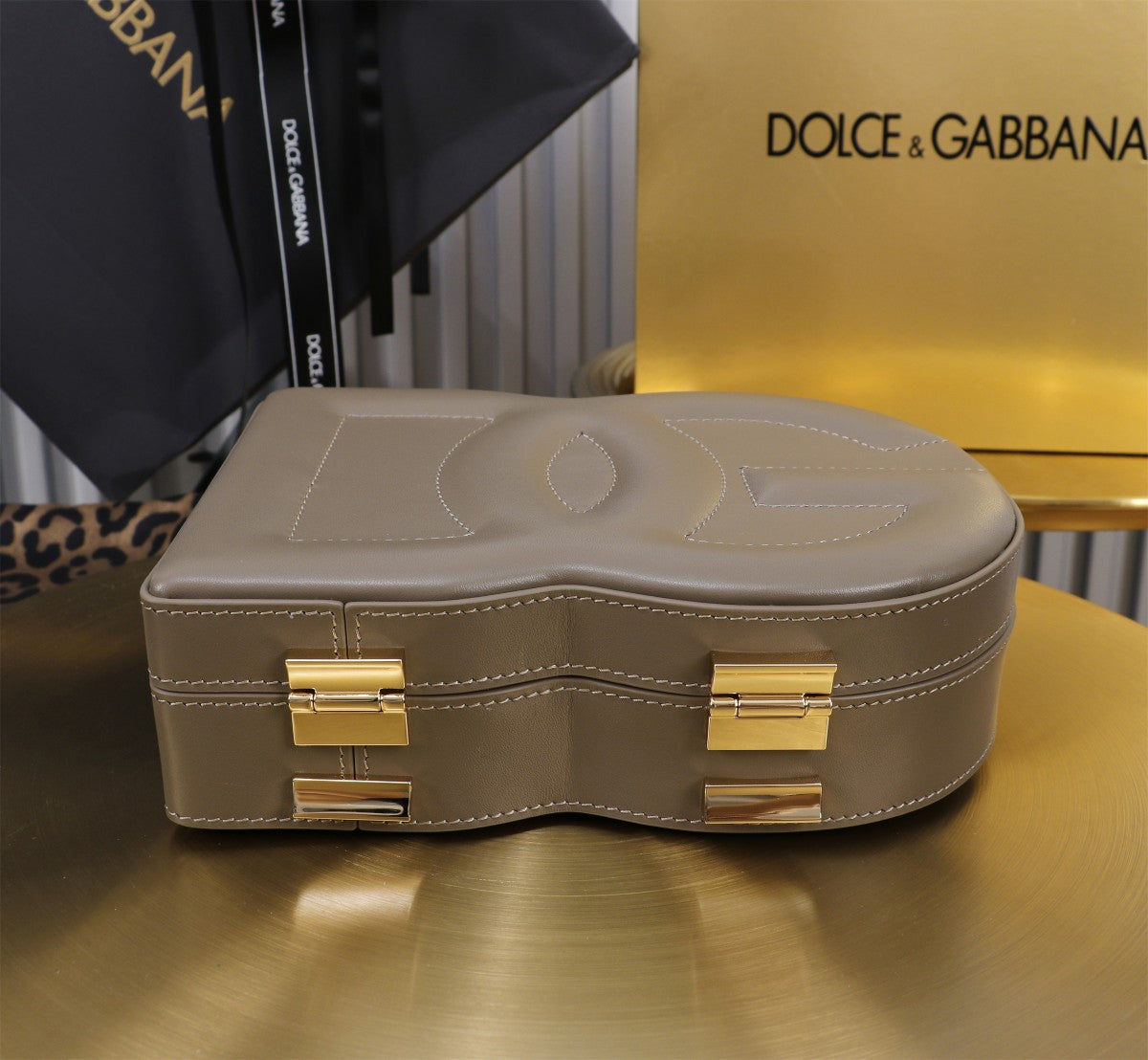 DOLCE & GABBANA