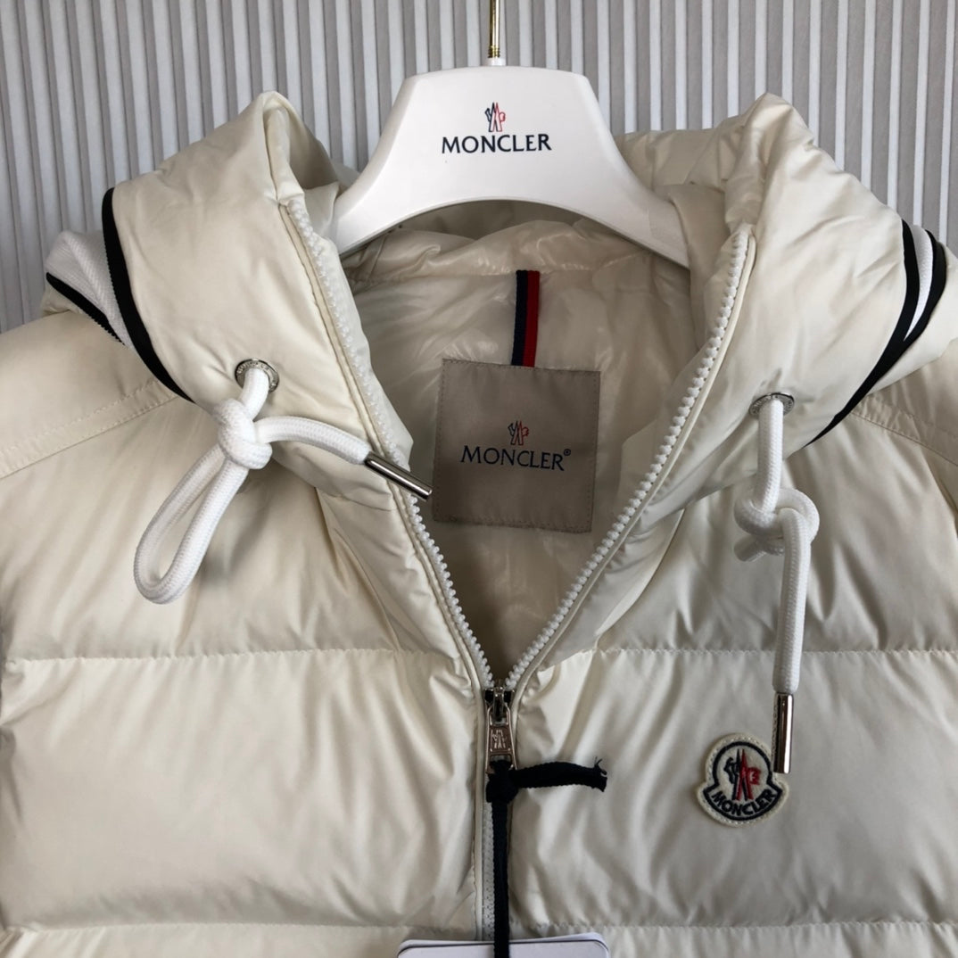 MONCLER