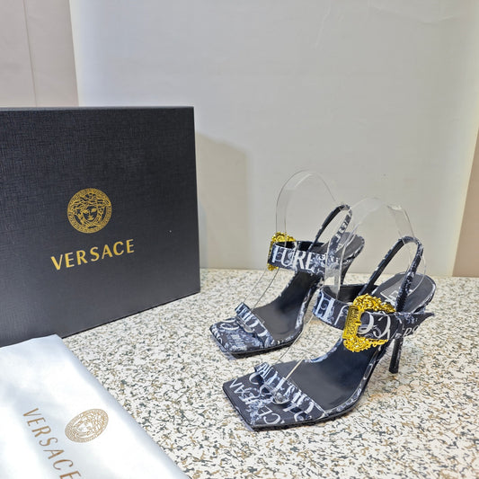 VERSACE