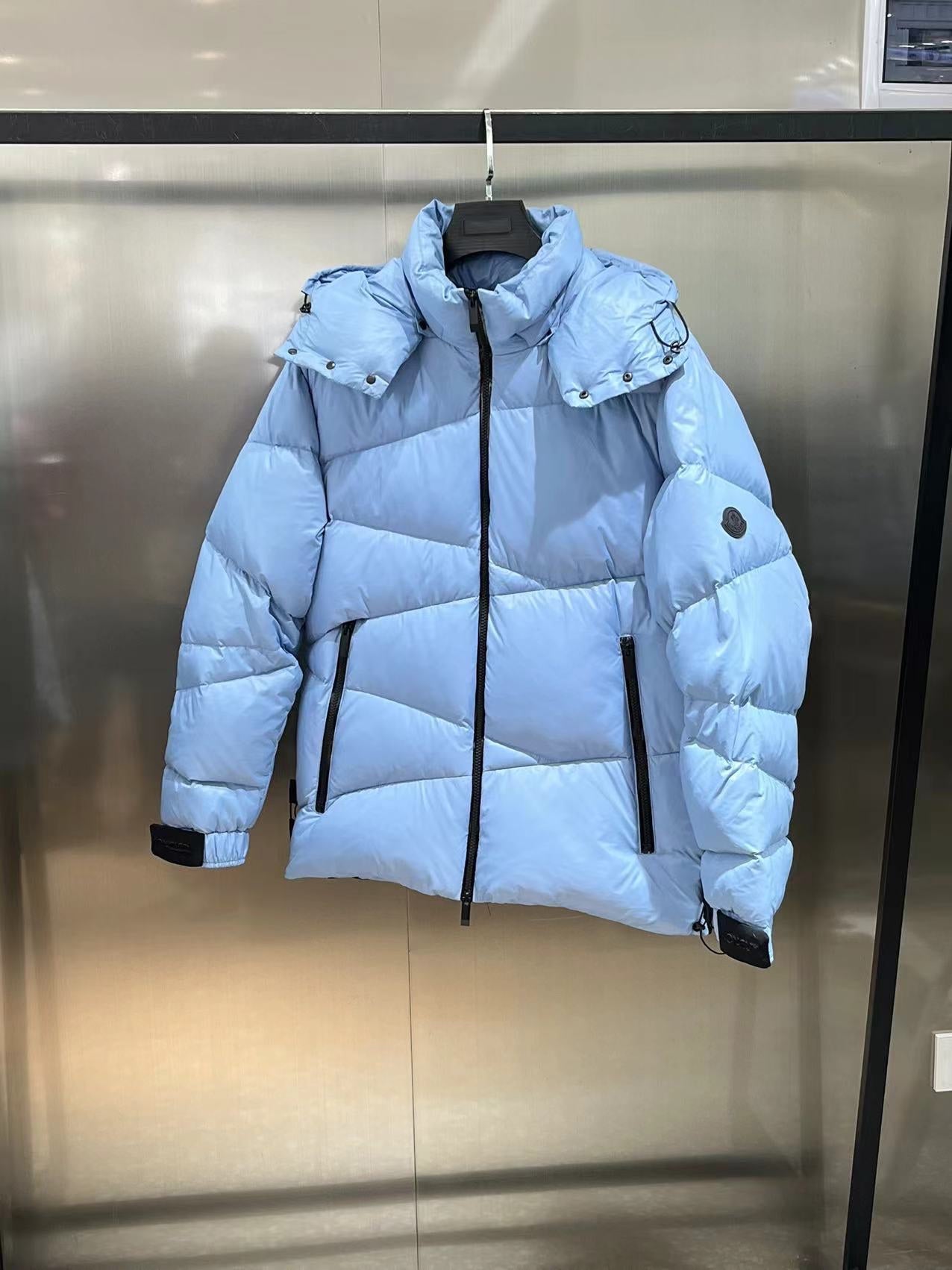 MONCLER