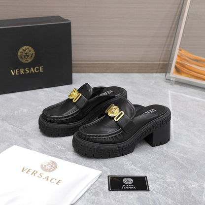 VERSACE