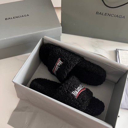 BALENCIAGA