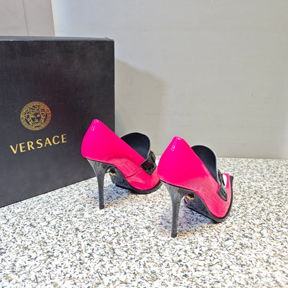 VERSACE