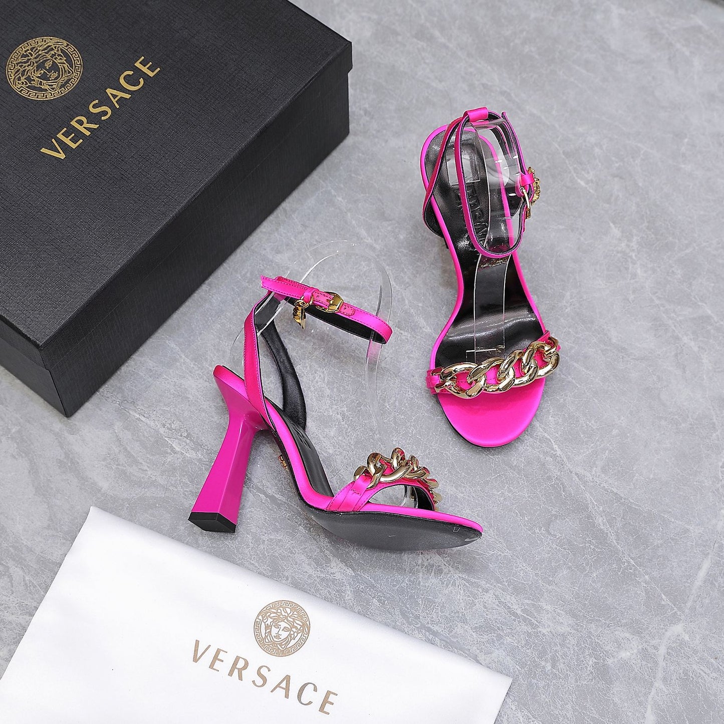 VERSACE