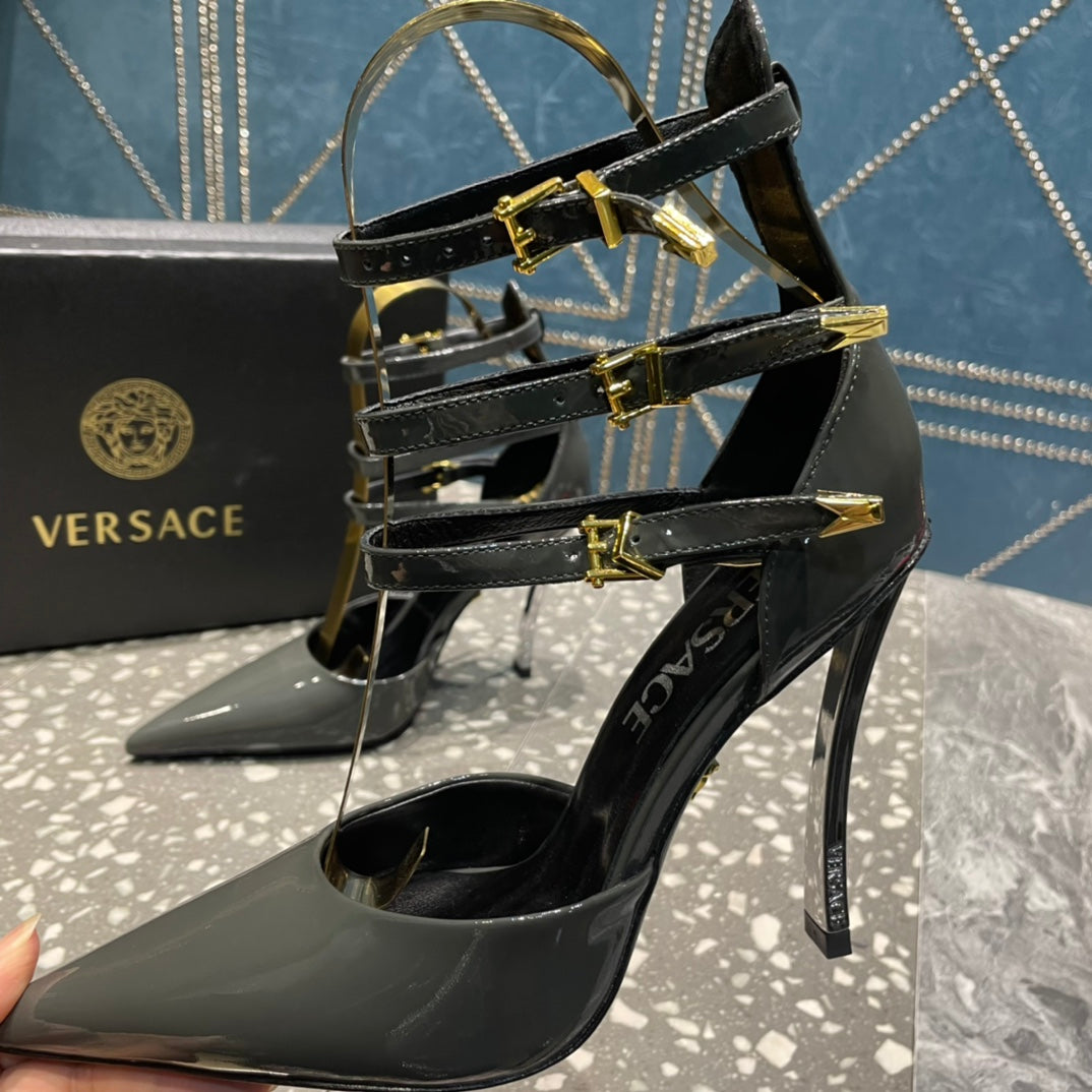 VERSACE