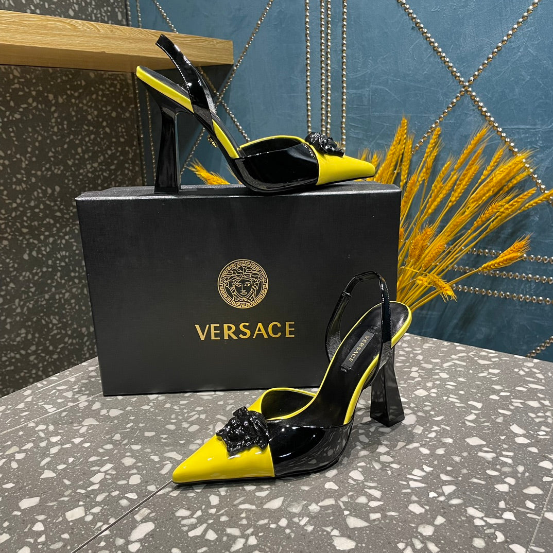 VERSACE