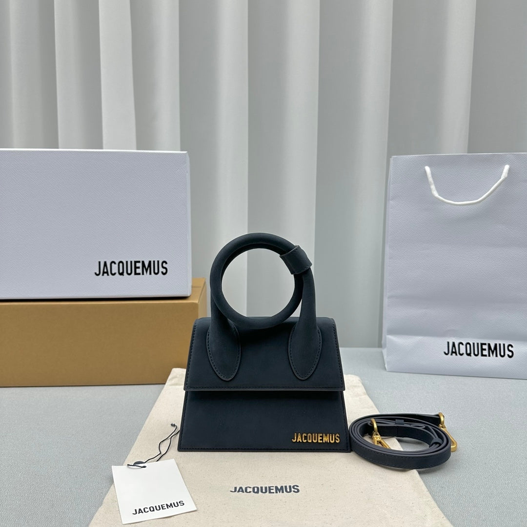 JACQUEMUS