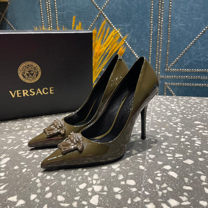 VERSACE