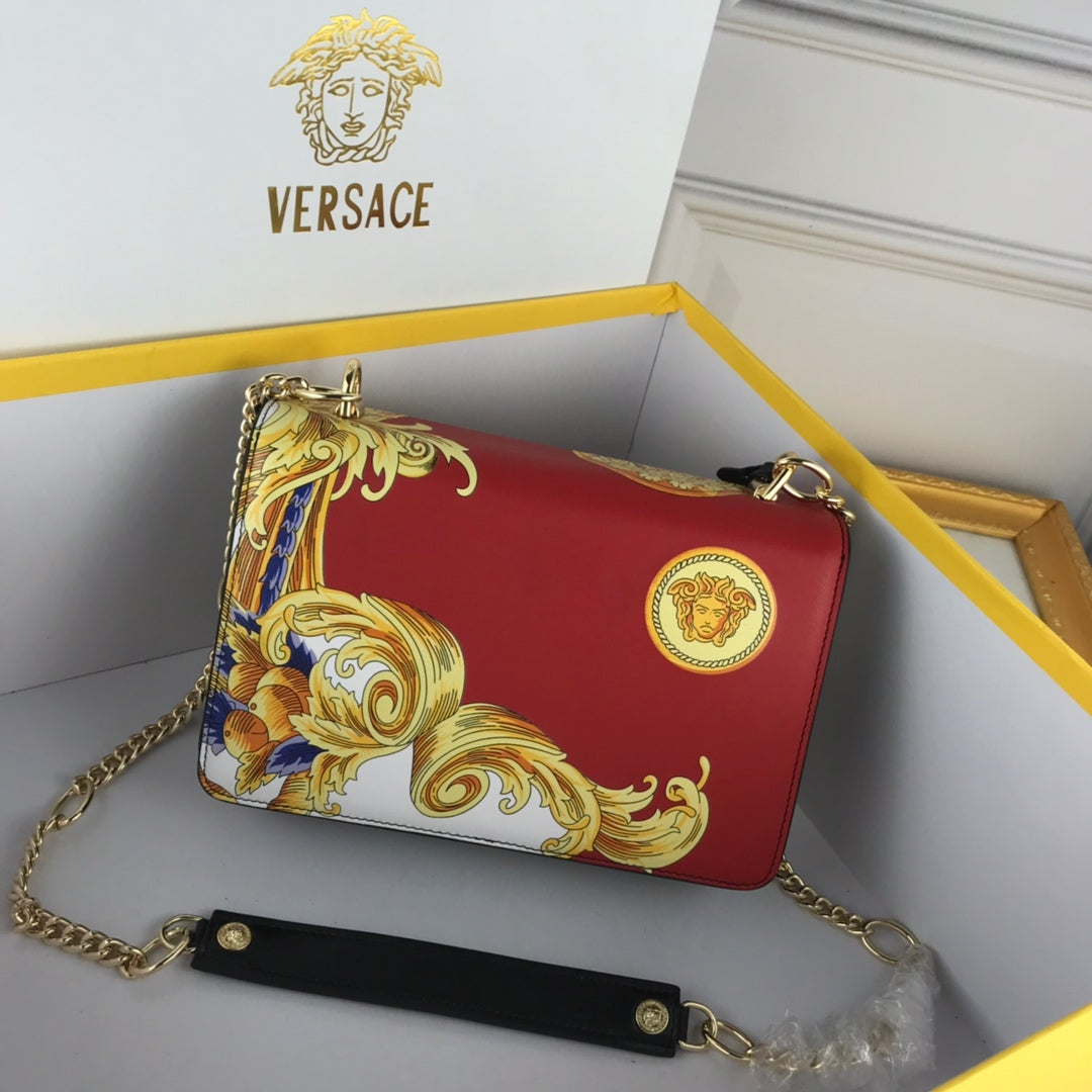 VERSACE