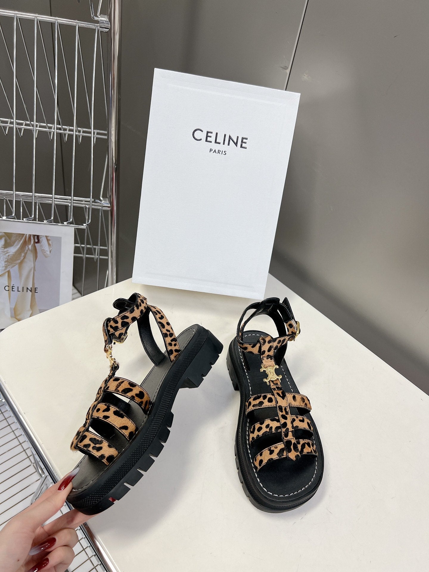 CELINE