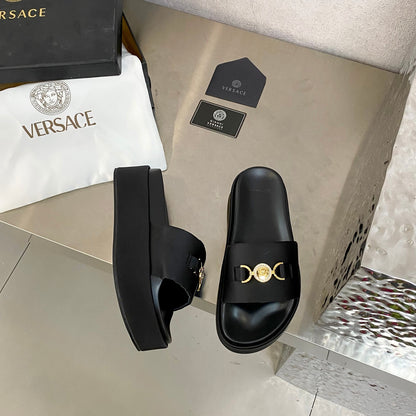 VERSACE