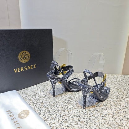 VERSACE