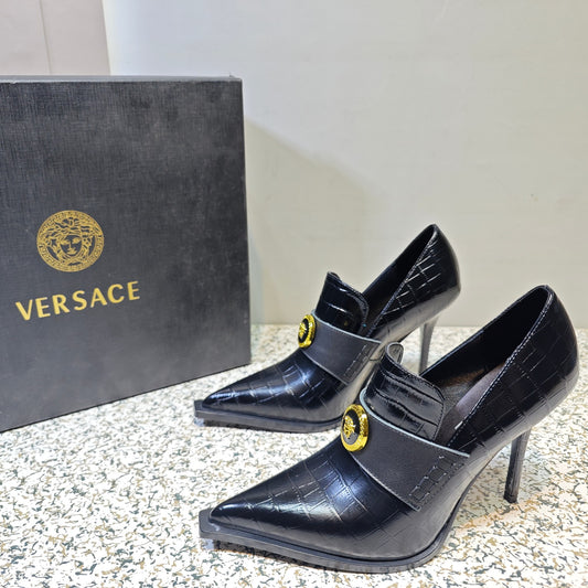 VERSACE