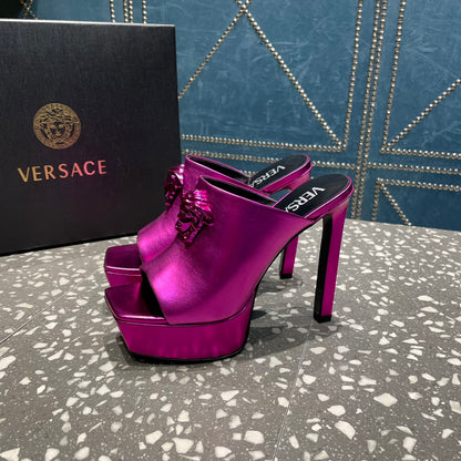 VERSACE