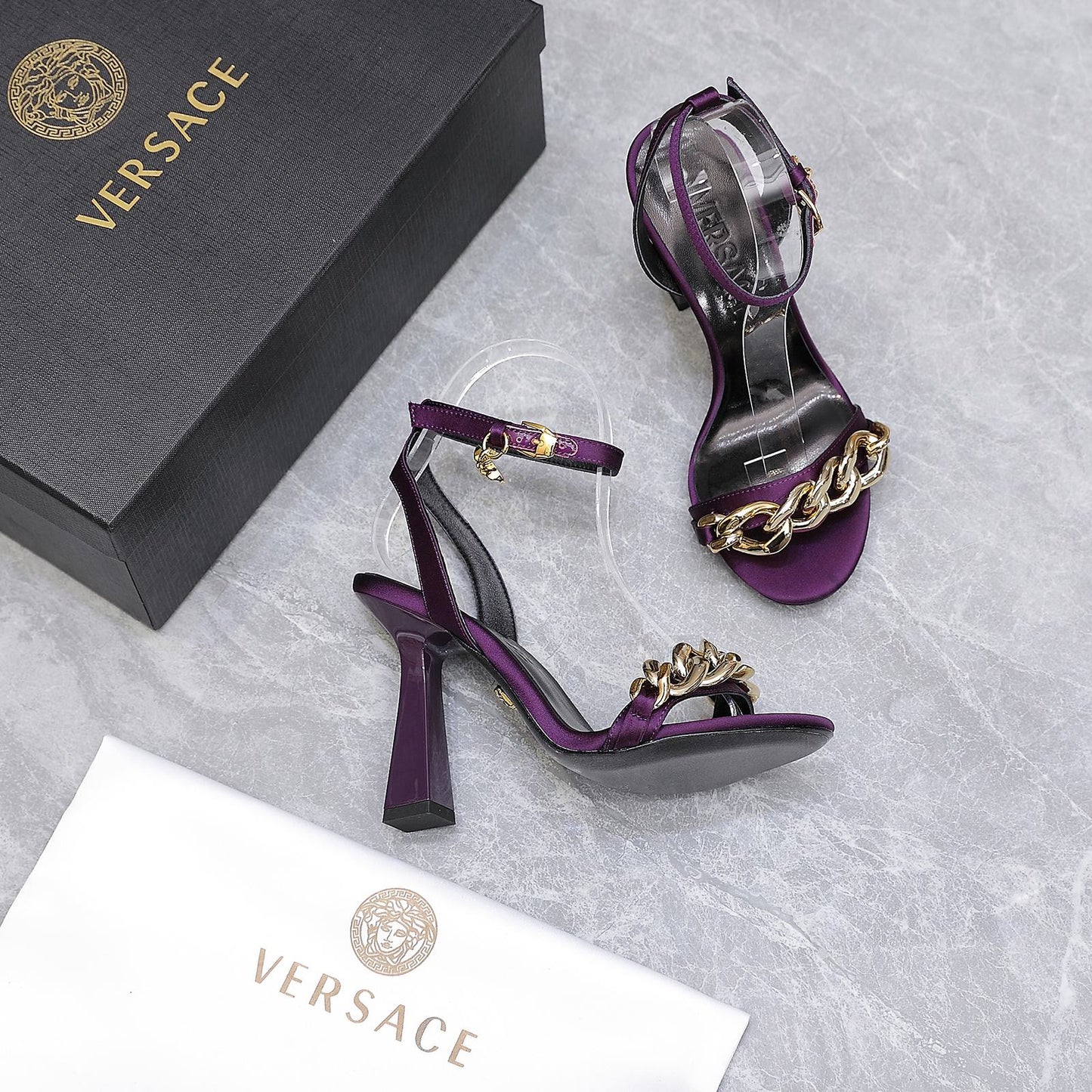 VERSACE