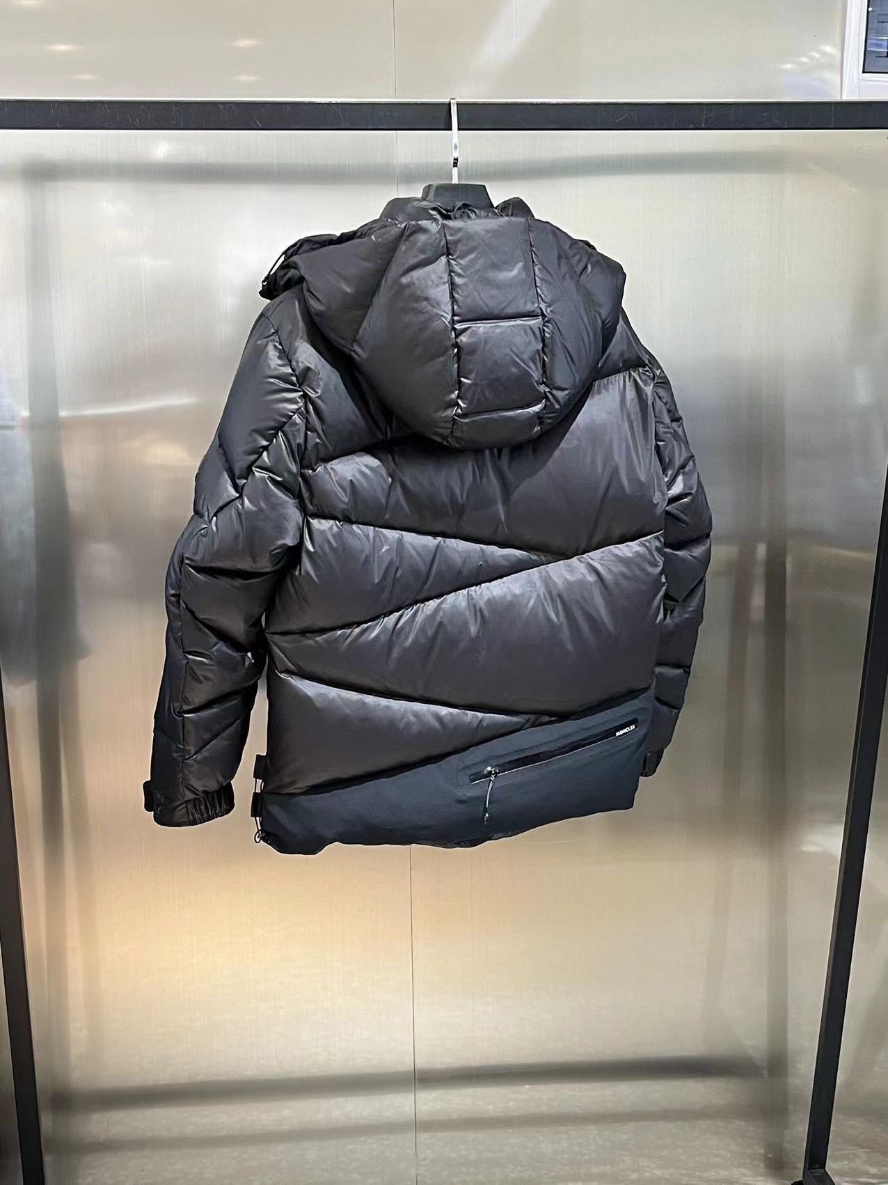 MONCLER