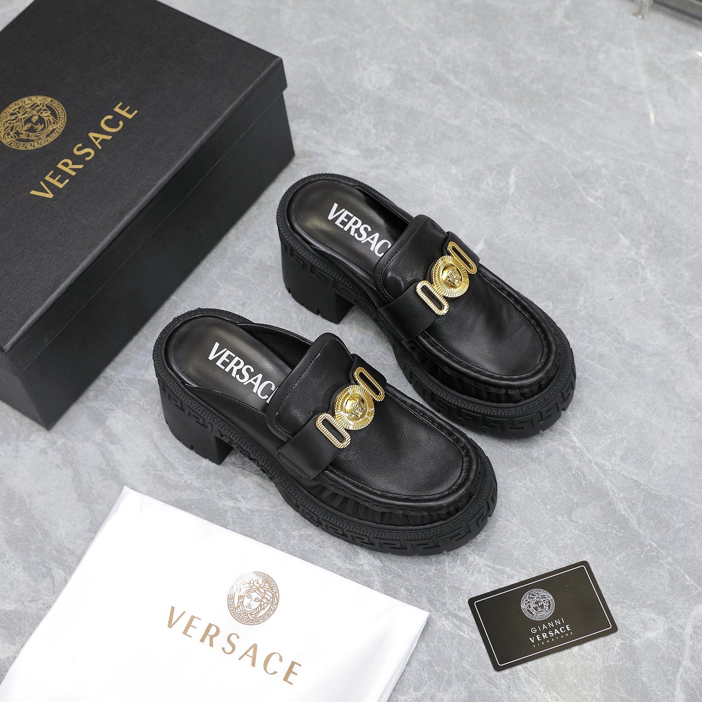 VERSACE