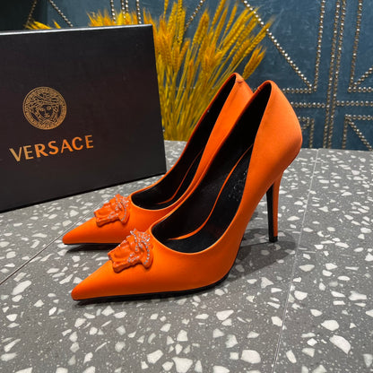 VERSACE