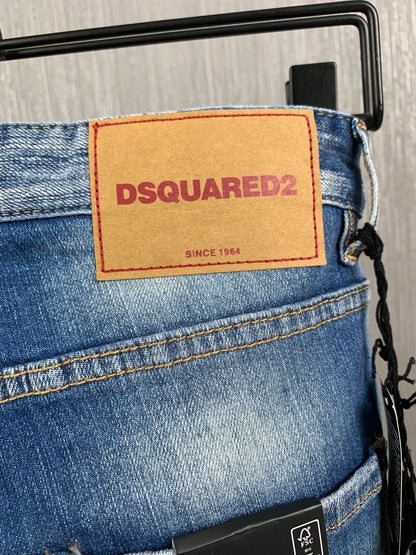 DSQUARED2